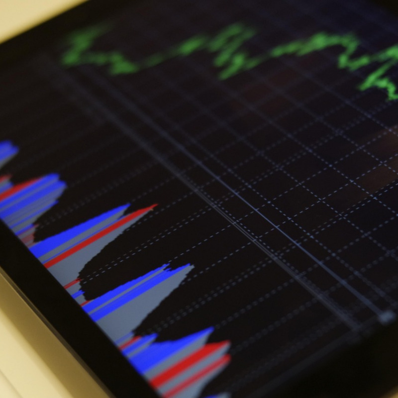 business analytics line chart